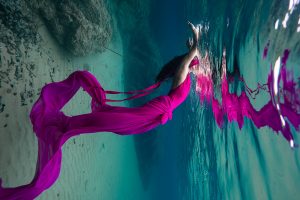 Elia-Kuhn-Photographe-2023-_Underwater-alice_bd-10