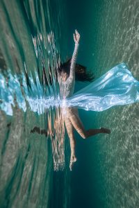 Elia-Kuhn-Photographe-2023-_Underwater-alice_bd-31